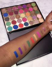 Load image into Gallery viewer, Limited Edition Universal Eyeshadow Palette Vol. 1